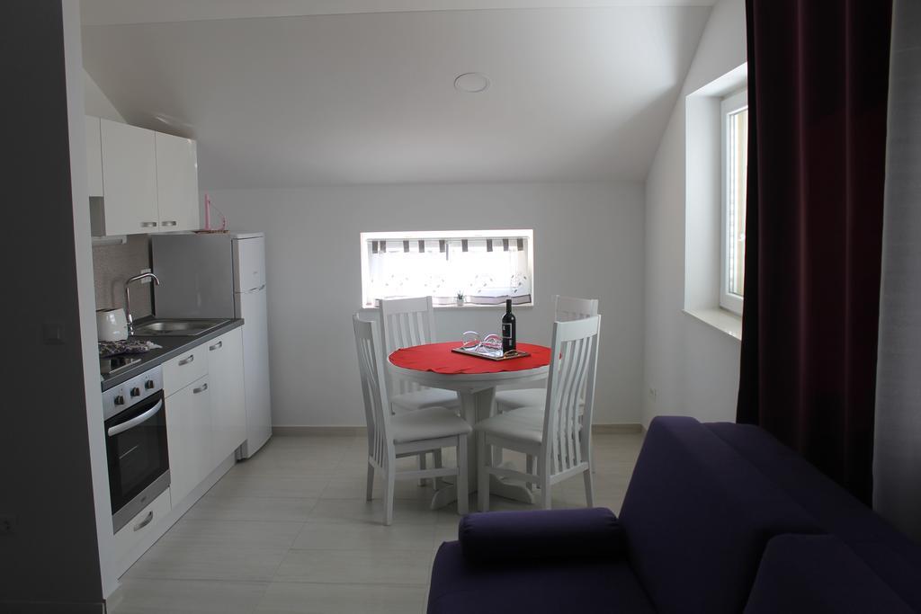 Apartment Floki *