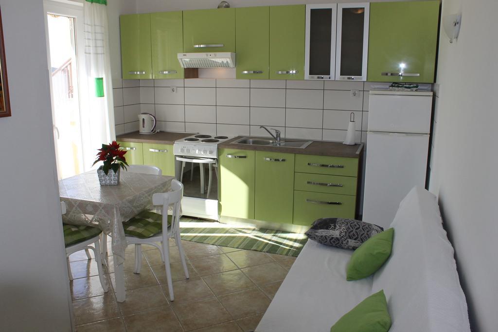 Floki Apartment *